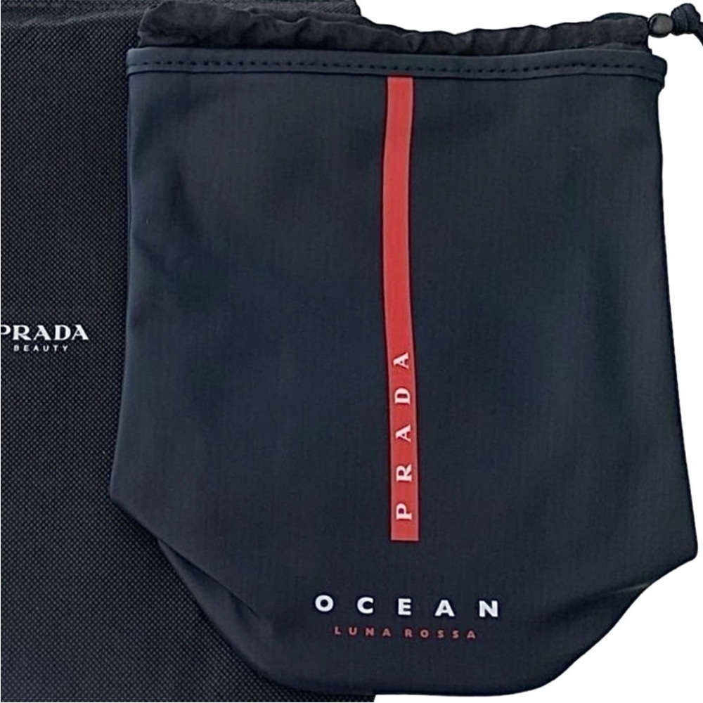 Prada - Picture 8 of 8